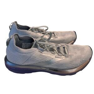 Brooks Women’s Ricochet 2 Gray sneakers Size 8